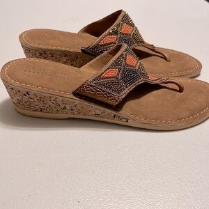 Kenneth Cole Reaction beaded sandals , size 9, nwot